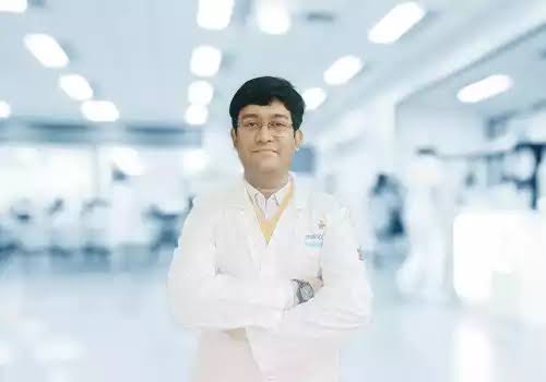 Dr Ashawari Bose
